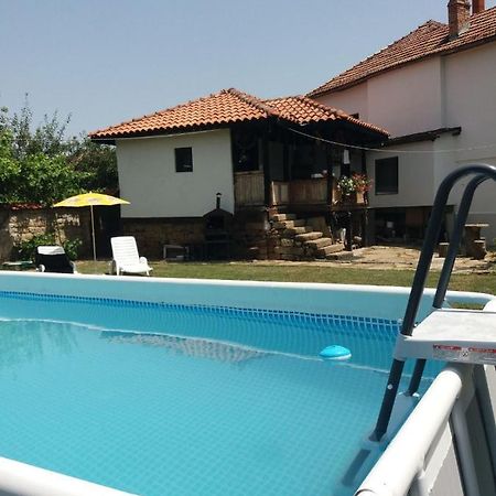Събевата къща Hotel Sinio Burdo Екстериор снимка